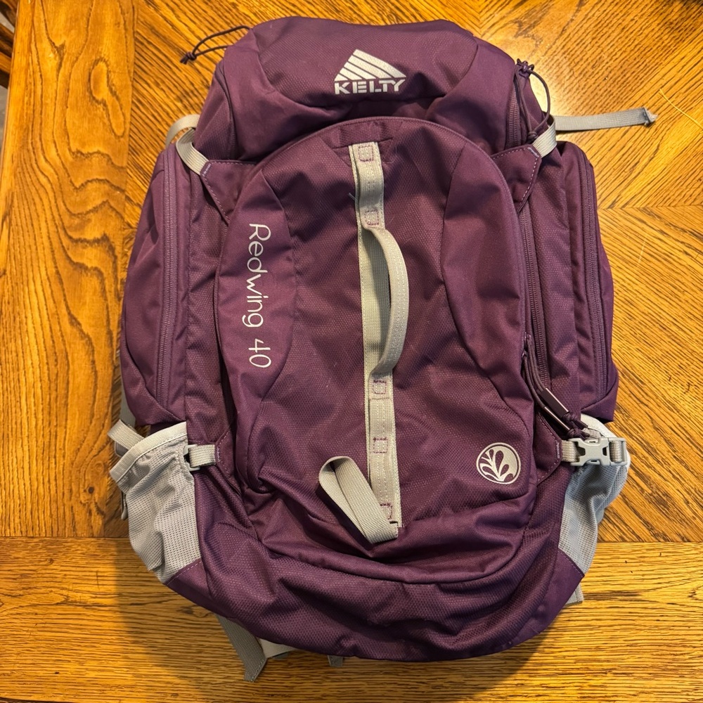 Kelty Redwing 40 Purple Traveler Hiking Backpack Like New!